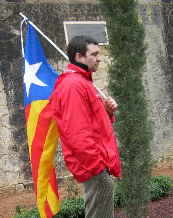 homenatgemilidarder_senyera.jpg, 49 KB